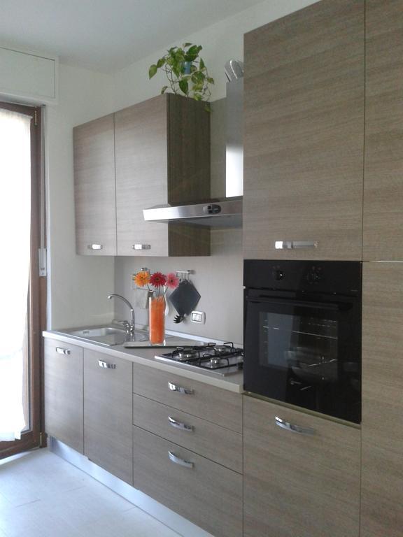 Milan Certosa 3 Bedrooms Bagian luar foto