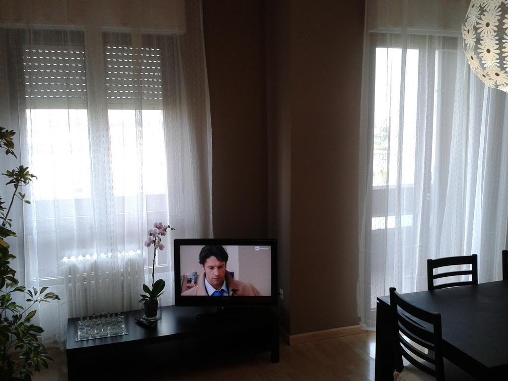 Milan Certosa 3 Bedrooms Bagian luar foto